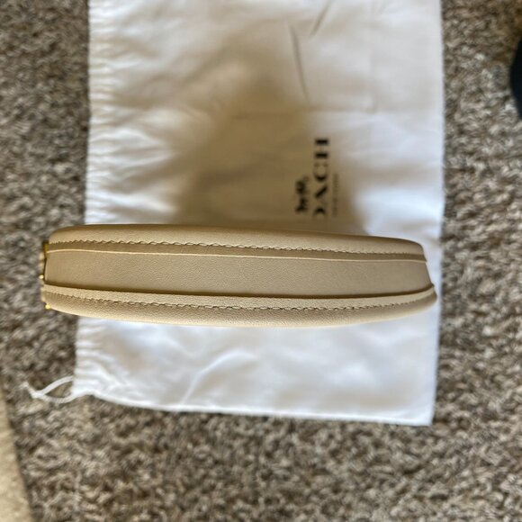 SOLD Coach Ergo Shoulder Bag Ivory C2265 - Picture 7 of 16